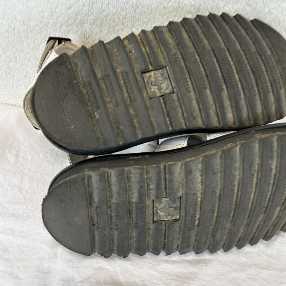 Dr. Martens Blaire White Hydro Leather Platform Gladiator Sandals Womens 6 - Picture 15 of 16